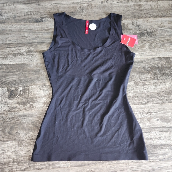 Spanx Thinstincts Smoothing Tank - Picture 9 of 9